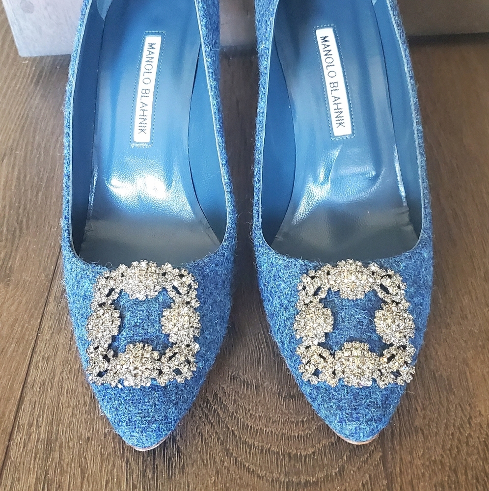 👑 9X HOST PICK 👑 Manolo Blahnik Hangisi 90 mm Pumps Blue Tweed - Picture 2 of 10